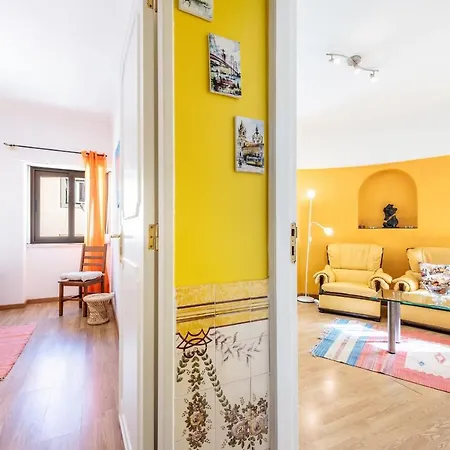Guestready - Bright And Colorful In Ajuda Lisbona