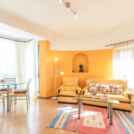 Guestready - Bright And Colorful In Ajuda