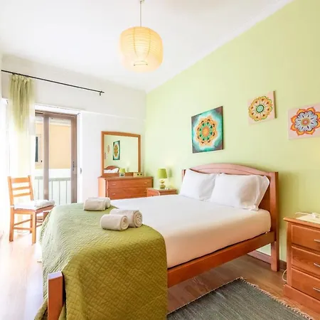 Guestready - Bright And Colorful In Ajuda * Lisbona
